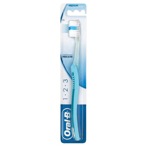 Oral-B Toothbrush Medium